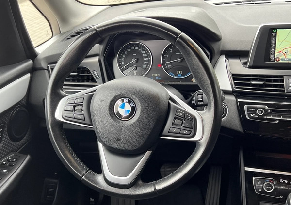BMW Seria 2 cena 60900 przebieg: 119000, rok produkcji 2016 z Świątniki Górne małe 742